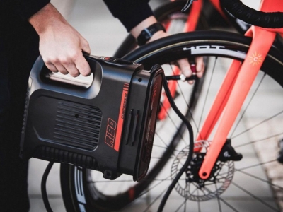 Poggio R180, le compresseur portatif puissant, endurant et précis - Matos  vélo, actualités vélo de route et tests de matériel cyclisme